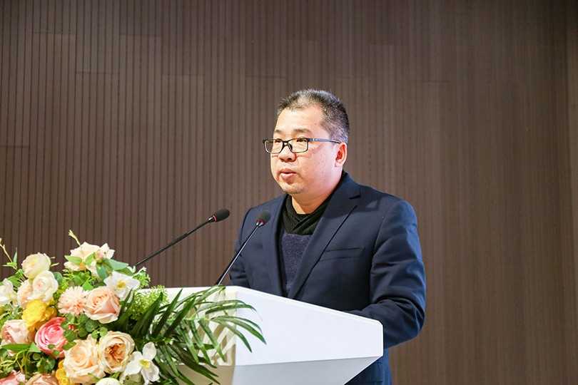 1736471269997976.jpg 刘峰.jpg